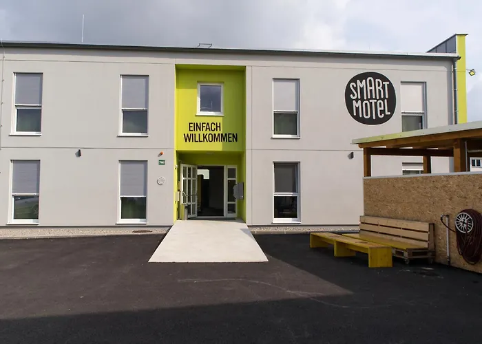 Smart Motel