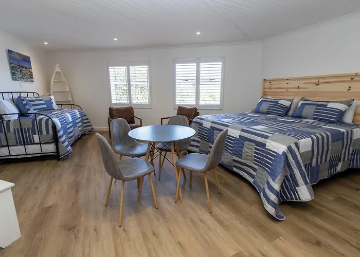 Stilbaai Harbour Inn