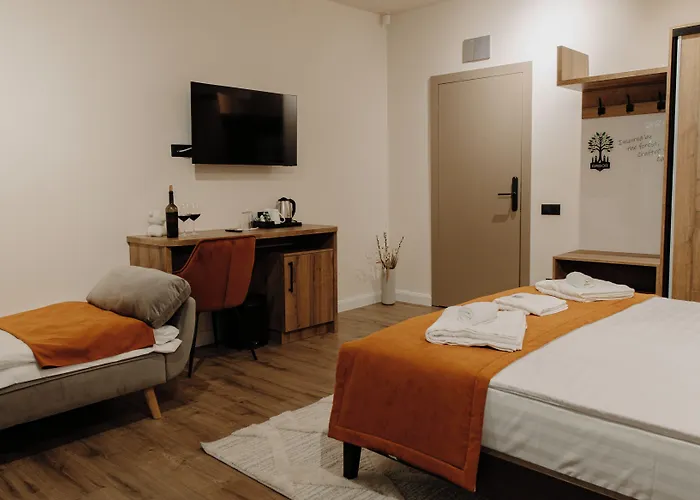 Arbor Hotel