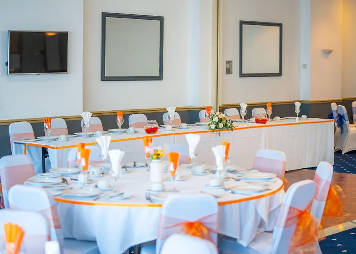 The Strathmore Hotel