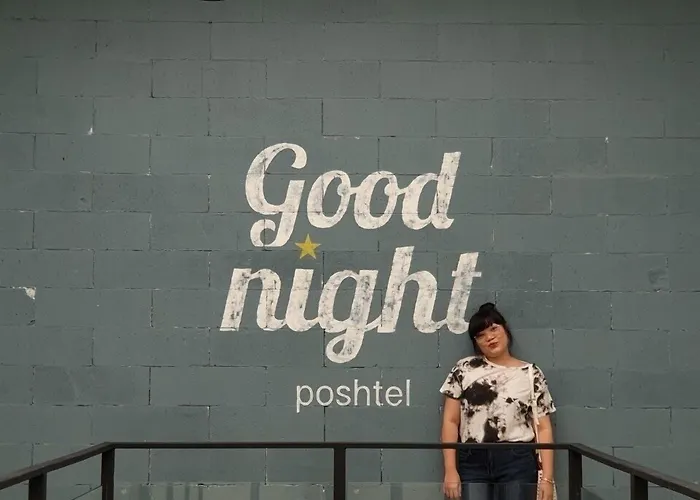 Goodnight Poshtel + Free Netflix