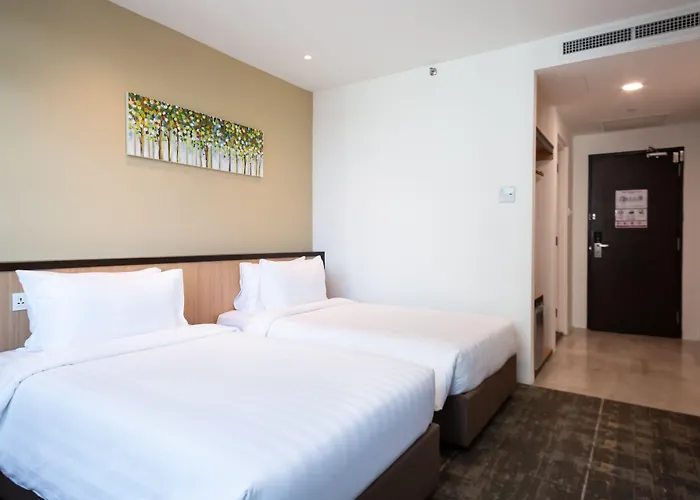 Hotel 7 Suria