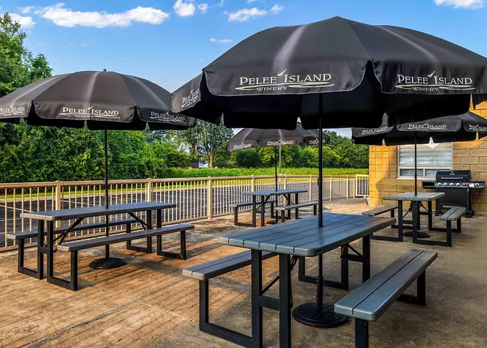 Leamington Hotels