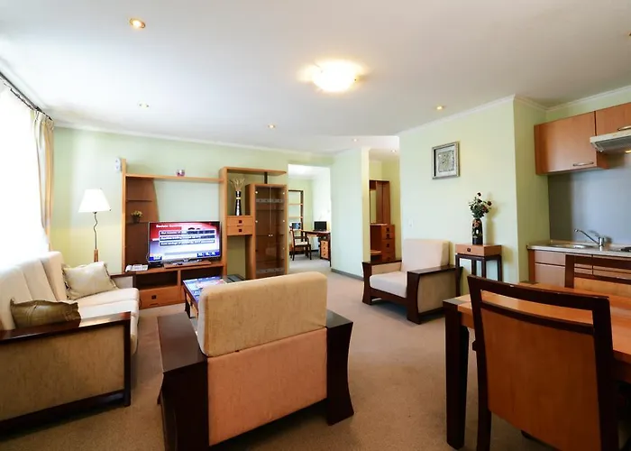 Narantuul Hotel