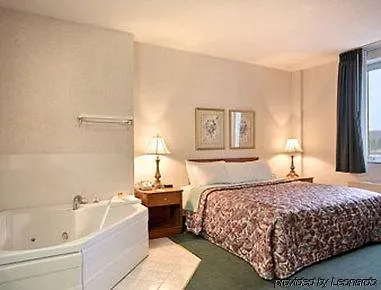 Elkins Inn And Suites