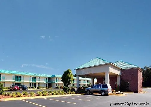 Econo Lodge Inn & Suites Carrollton