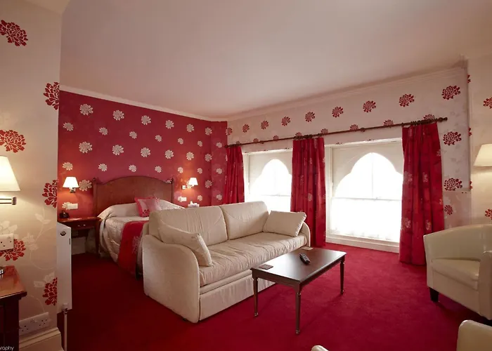 Duke Of Cornwall Hotel