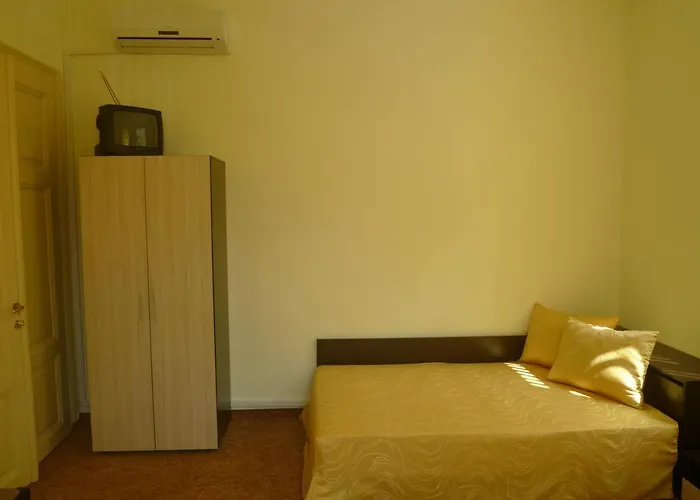 Hostel Rayska Yabalka