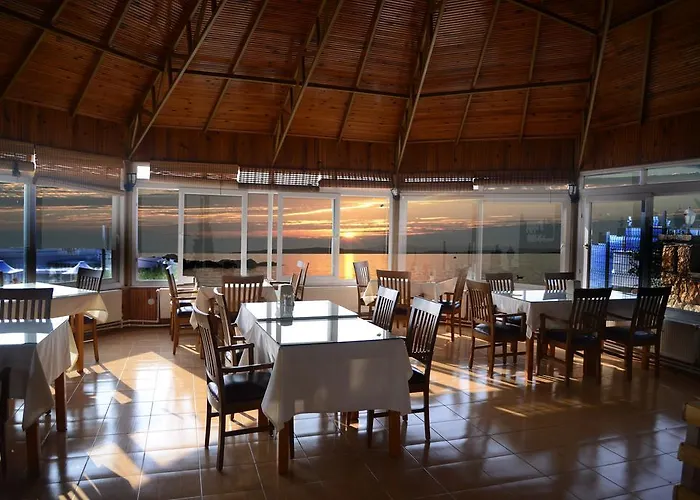 Huzur Hotel