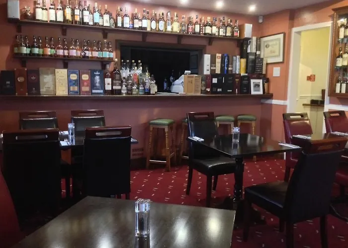 Highlander Inn