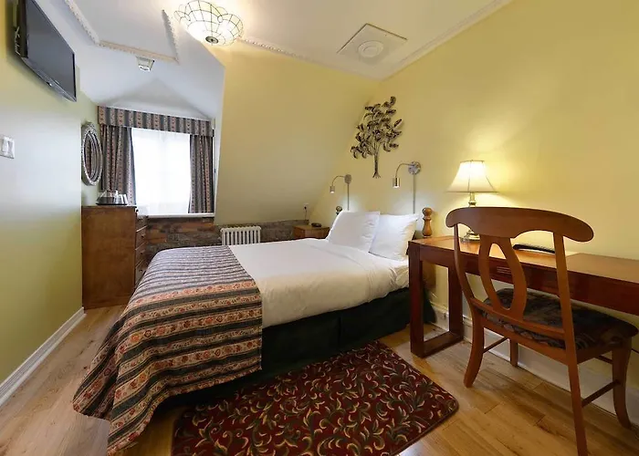Hotel Manoir De L'Esplanade