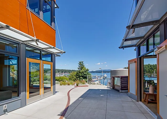 Friday Harbor Hotels