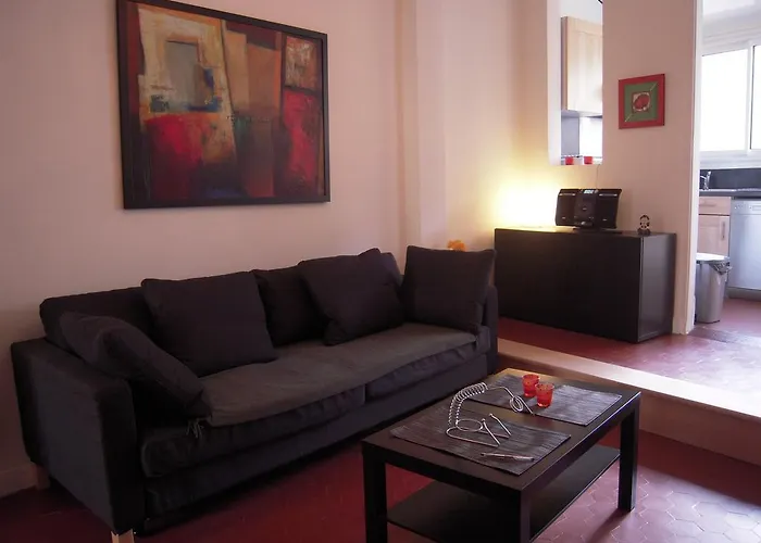 Hostel Meyerbeer - Rooms And Apartments