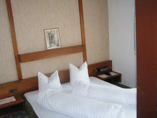 C+M+B Hotel