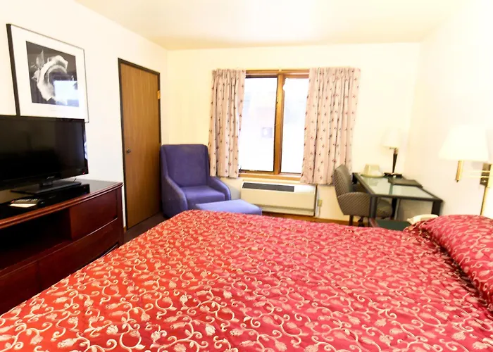 Luck Country Inn