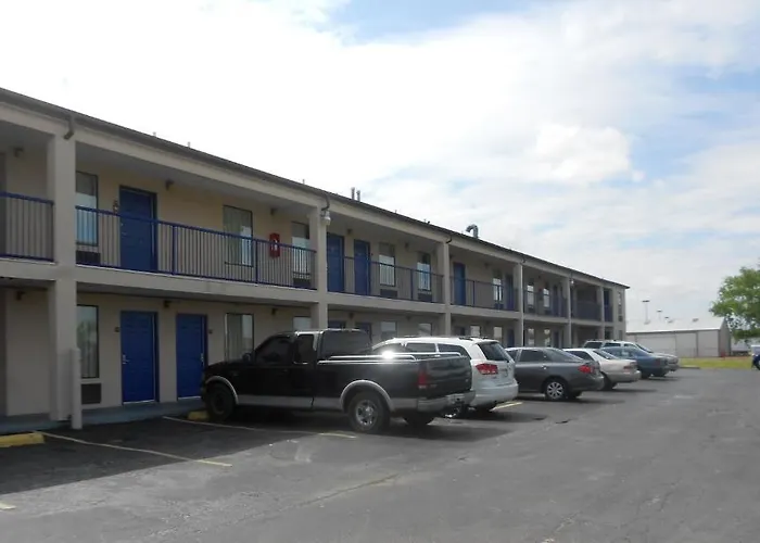 Executive Inn & Suites - Covington