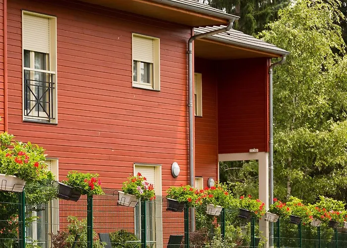Hotels in Lapalisse