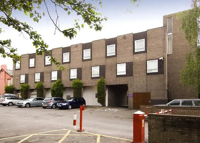 Premier Inn Manchester Altrincham