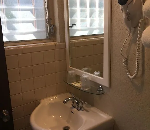Campbell Motel