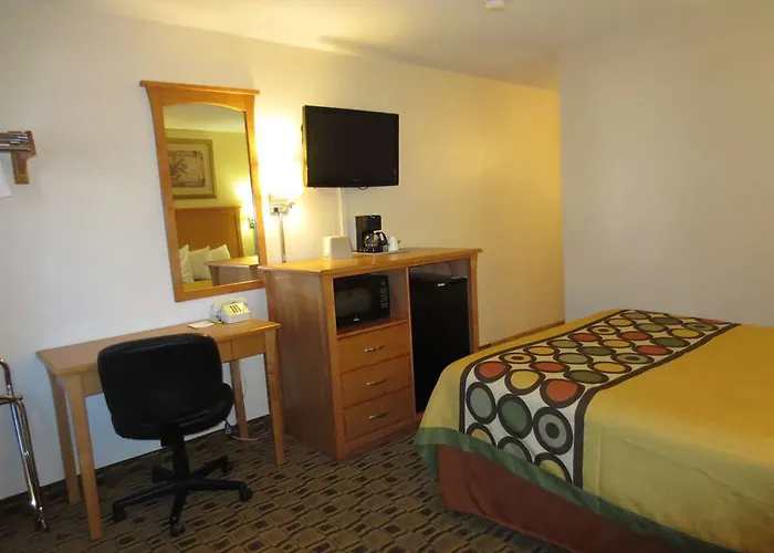 American Best Value Inn Lawrence