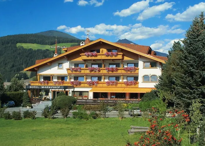 Hotels in Olang