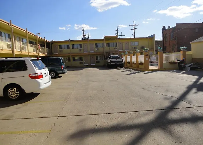 Astro Motel