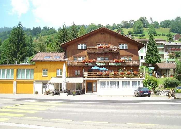 Hotel Alpina