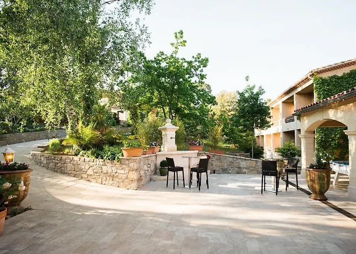Logis Hotel Restaurant La Porte Des Cevennes