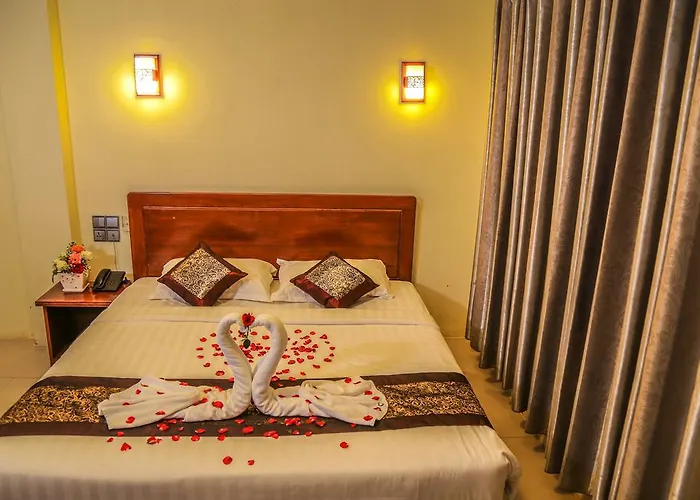 City Grand Hotel