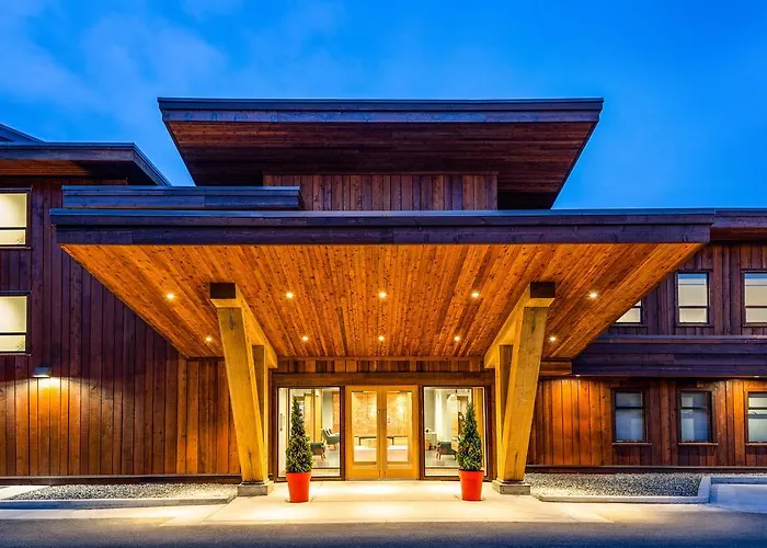 Port Mcneill Hotels