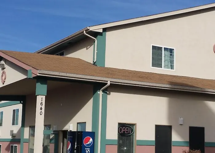 Value Inn & Suites Salina