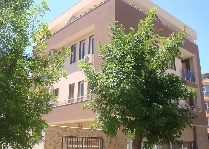 Ivatea Family Hotel