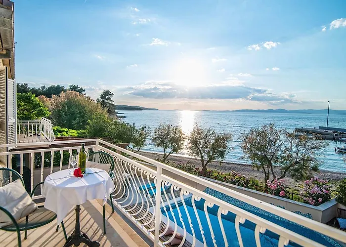 Magnificent Villa In Supetar With Swimming Pool