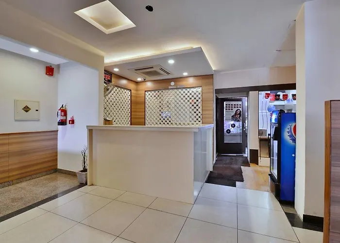 Hotel Aricent Opposite Isbt Sector 17 Chandigarh