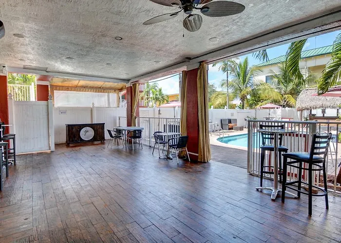 Plantation Inn Hotel And Lounge