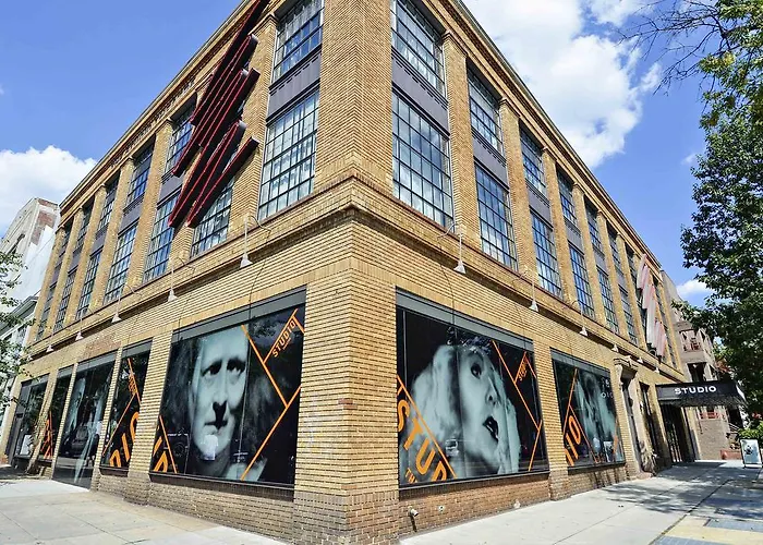 Bridgestreet At Woodward Building