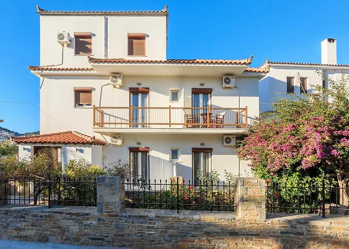 Antonios Skopelos Studios Apartments