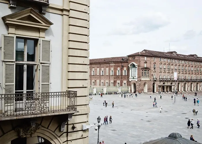 Piazza Castello Suite