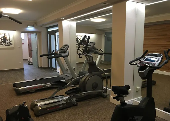 Nimrod Hotel Es Etterem