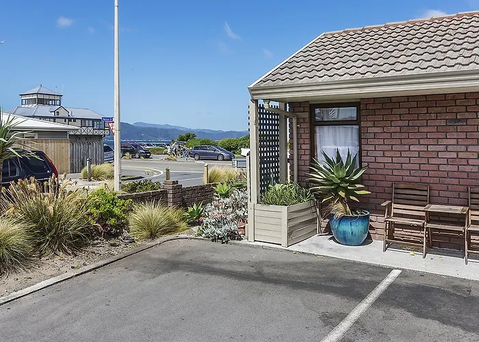 Foreshore Motor Lodge