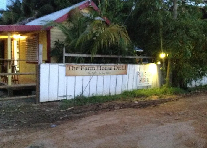 Placencia Hostel