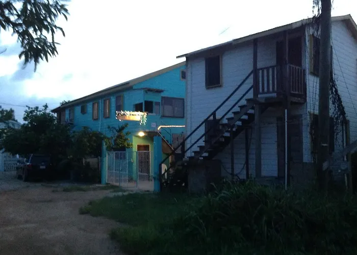 Placencia Hostel