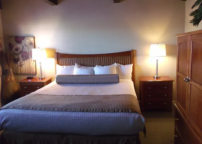 Econo Lodge Inn & Suites Vernal Near Dinosaur Monument