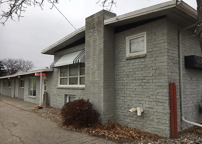 East Grand Forks Motels