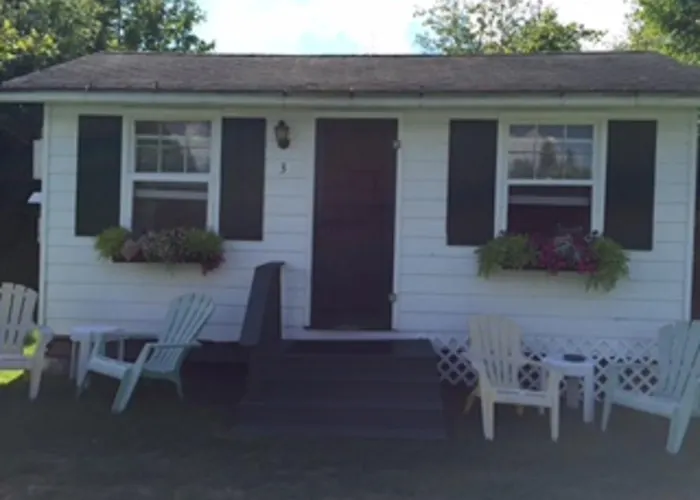 Rock Ledge Motel