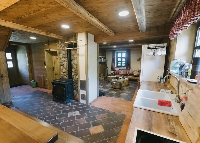 Hostel Lukna