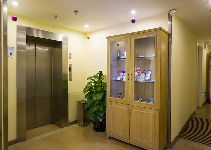 Home Inn Daqing Xincu Keji Road Transportation Hub