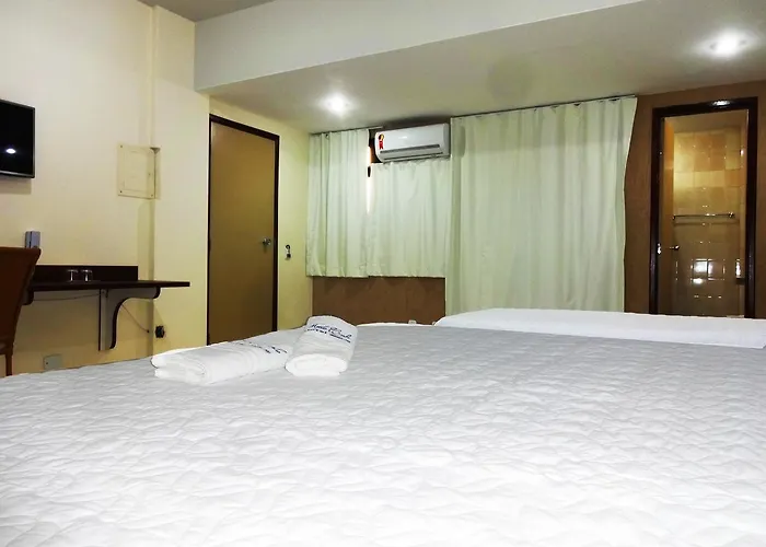 Hotel Monte Carlo Uberaba - Próximo ao Hospital UFTM , Hospital Dr Hélio Angotti e Hospital Regional Uberaba