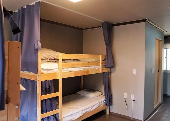 Blue Door Hostel Guesthouse
