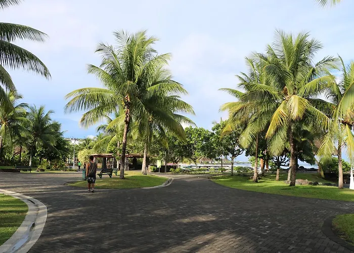 Mahana Lodge Hostel & Backpacker
